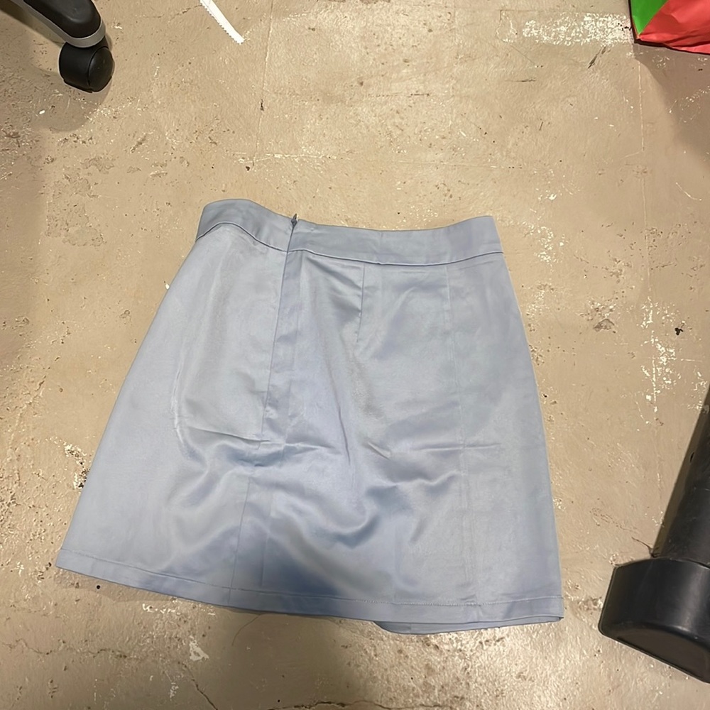 Light blue skirt size M.